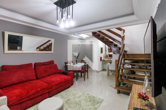 Casa à venda com 3 quartos, 300m² em Vila Primavera, São Paulo