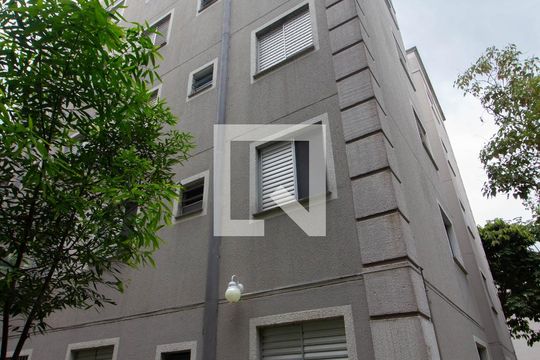 Fachada do bloco de apartamento à venda com 2 quartos, 48m² em Colônia (zona Leste), São Paulo