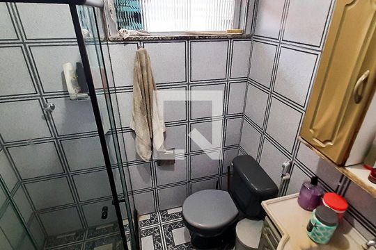 Banheiro de apartamento à venda com 3 quartos, 76m² em Fonseca, Niterói