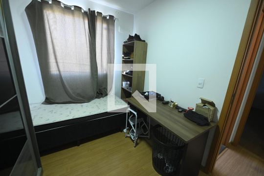 Quarto 2 de apartamento à venda com 2 quartos, 39m² em Residencial Itamaracá, Goiânia
