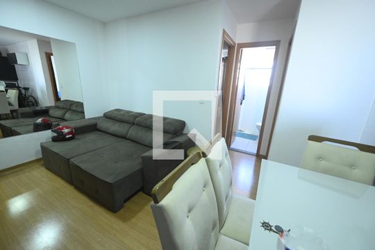 Sala de apartamento à venda com 2 quartos, 39m² em Residencial Itamaracá, Goiânia