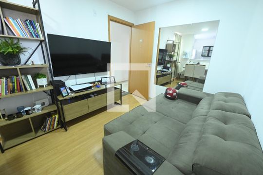 Apartamento à venda com 2 quartos, 39m² em Residencial Itamaracá, Goiânia