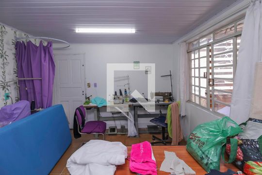 Quarto de Serviço de casa à venda com 2 quartos, 140m² em Vila Ema, São Paulo