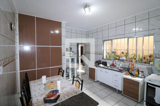 Cozinha de casa à venda com 4 quartos, 225m² em Penha de França, São Paulo