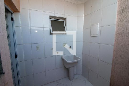 Lavanderia de casa de condomínio para alugar com 3 quartos, 108m² em Penha de França, São Paulo