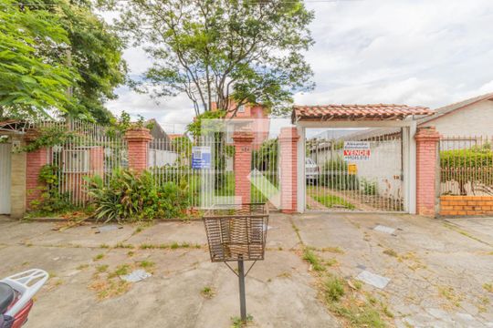 Fachada de casa à venda com 4 quartos, 256m² em Niterói, Canoas