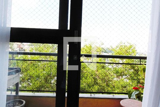 Varanda  de apartamento à venda com 3 quartos, 82m² em Parque Albina, Taboão da Serra
