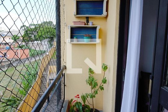Varanda  de apartamento à venda com 3 quartos, 82m² em Parque Albina, Taboão da Serra