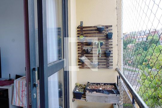 Varanda  de apartamento à venda com 3 quartos, 82m² em Parque Albina, Taboão da Serra