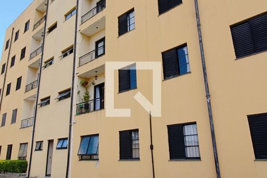 Fachada do bloco de apartamento à venda com 3 quartos, 82m² em Parque Albina, Taboão da Serra