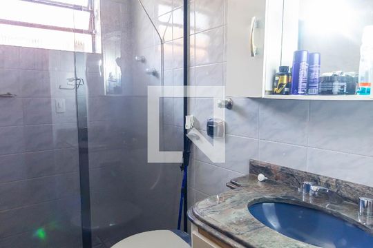 Banheiro da Suíte de casa à venda com 3 quartos, 128m² em Jardim Ester Yolanda, São Paulo