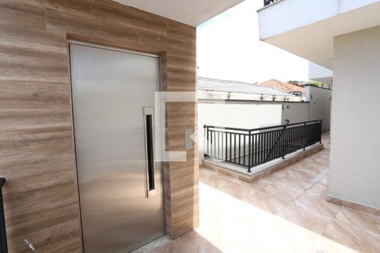 Elevador/Hall Social de casa de condomínio à venda com 2 quartos, 64m² em Jardim Nordeste, São Paulo