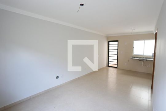 Sala de casa de condomínio à venda com 2 quartos, 64m² em Jardim Nordeste, São Paulo