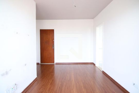 Sala de apartamento para alugar com 1 quarto, 45m² em Vila Londrina, São Paulo