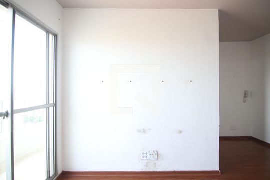 Sala de apartamento para alugar com 1 quarto, 45m² em Vila Londrina, São Paulo