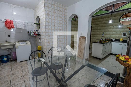 Área de serviço de casa para alugar com 3 quartos, 360m² em Jardim Guanabara, Belo Horizonte
