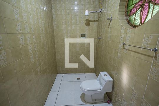 Banhero suite de casa para alugar com 3 quartos, 360m² em Jardim Guanabara, Belo Horizonte