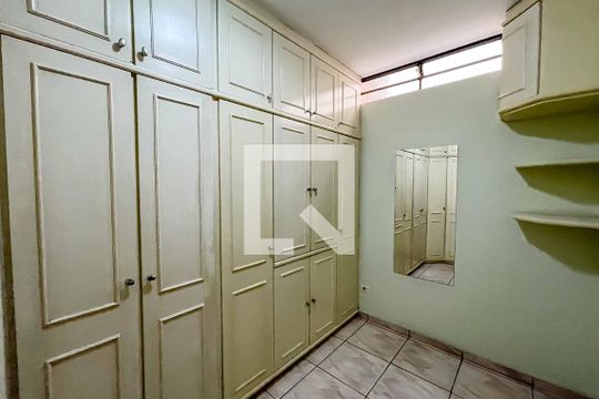 Closet de casa à venda com 2 quartos, 100m² em Tucuruvi, São Paulo