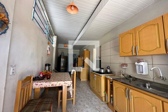 Cozinha de casa à venda com 3 quartos, 160m² em Santos Dumont, São Leopoldo