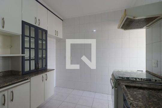 Cozinha de apartamento para alugar com 3 quartos, 97m² em Jardim Stella, Santo André