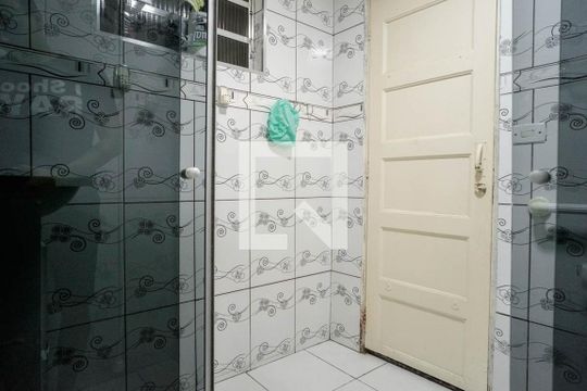 Banheiro de casa à venda com 4 quartos, 280m² em Vila Nhocuné, São Paulo