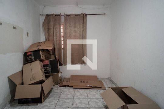Sala de casa à venda com 4 quartos, 280m² em Vila Nhocuné, São Paulo