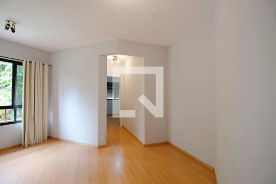 Sala  de apartamento para alugar com 1 quarto, 43m² em Vila Andrade, São Paulo