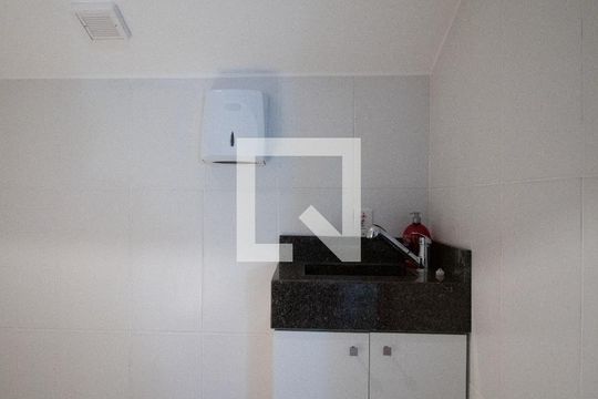 Banheiro da Suíte 4 de casa à venda com 4 quartos, 330m² em Tristeza, Porto Alegre
