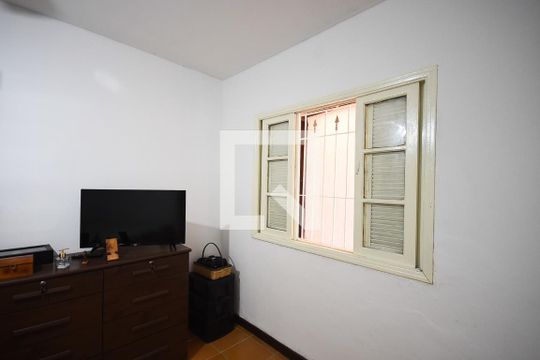 Quarto 1 de casa à venda com 4 quartos, 206m² em Jardim Maria Rosa, Taboão da Serra