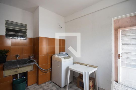 Área de serviço de casa à venda com 4 quartos, 206m² em Jardim Maria Rosa, Taboão da Serra