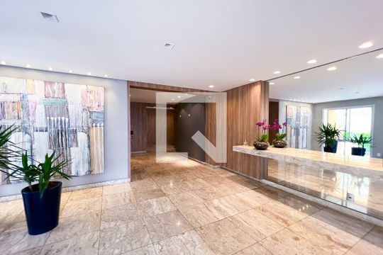 Hall de apartamento para alugar com 2 quartos, 74m² em Vila Olímpia, São Paulo