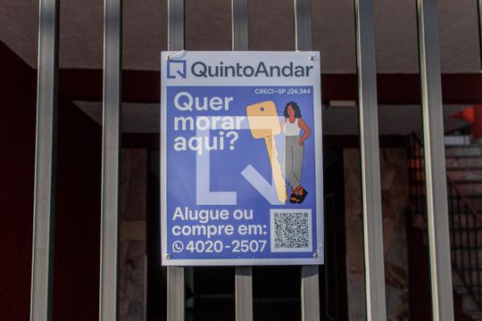 Fachada de casa à venda com 4 quartos, 140m² em Vila Arcádia, São Paulo