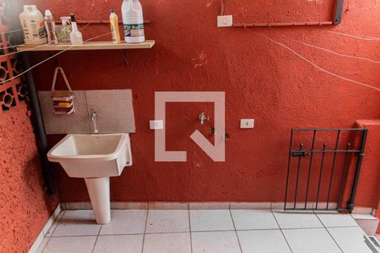 Área de Serviço de casa à venda com 4 quartos, 140m² em Vila Arcádia, São Paulo