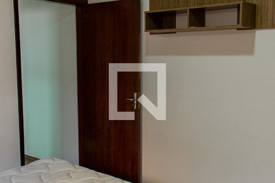 Quarto de casa à venda com 4 quartos, 140m² em Vila Arcádia, São Paulo