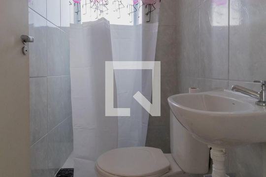 Banheiro de apartamento para alugar com 2 quartos, 44m² em Jardim Belém, São Paulo