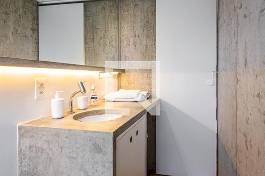 Banheiro de apartamento para alugar com 1 quarto, 39m² em Bela Vista, São Paulo
