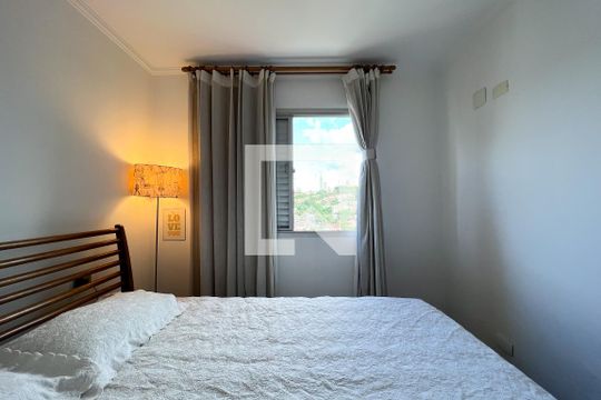 Quarto 2 de apartamento à venda com 2 quartos, 79m² em Vila Ipojuca, São Paulo