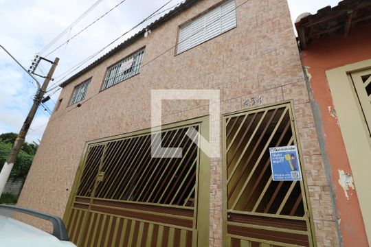 Fachada de casa para alugar com 1 quarto, 50m² em Jardim Vila Formosa, São Paulo