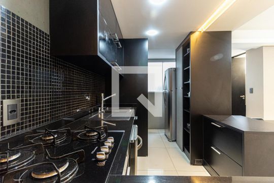 Cozinha de apartamento à venda com 2 quartos, 103m² em Santa Cecilia, São Paulo