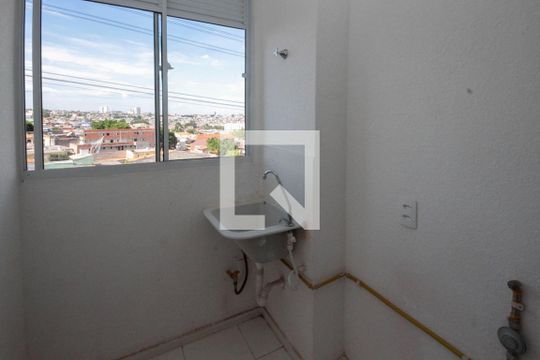 Área de Serviço de apartamento para alugar com 2 quartos, 45m² em Jardim Imperador (zona Leste), São Paulo