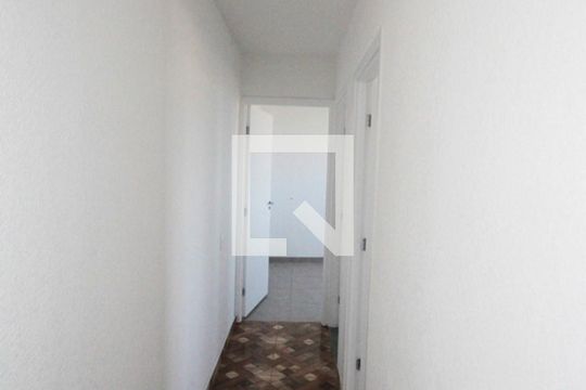 Corredor de apartamento para alugar com 2 quartos, 45m² em Jardim Imperador (zona Leste), São Paulo