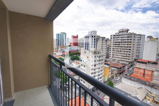 Varanda - Área de Serviço de kitnet/studio para alugar com 1 quarto, 27m² em Jardim Nélia, São Paulo