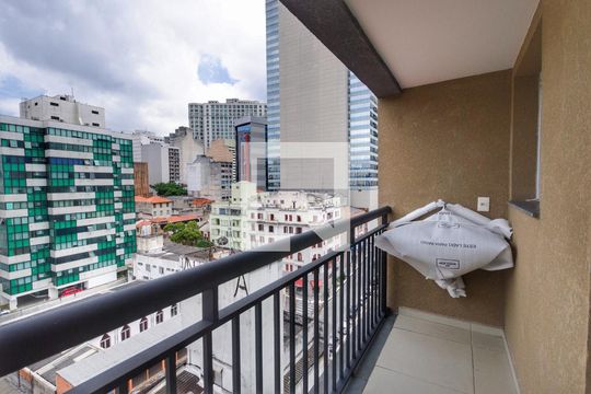 Varanda - Área de Serviço de kitnet/studio para alugar com 1 quarto, 27m² em Jardim Nélia, São Paulo