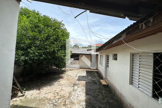 Área Externa de casa à venda com 2 quartos, 90m² em Santa Teresa, São Leopoldo