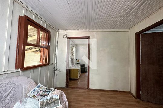Sala de casa à venda com 2 quartos, 90m² em Santa Teresa, São Leopoldo