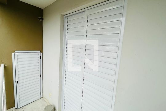 Sacada de apartamento para alugar com 2 quartos, 87m² em Passo do Feijó, Alvorada