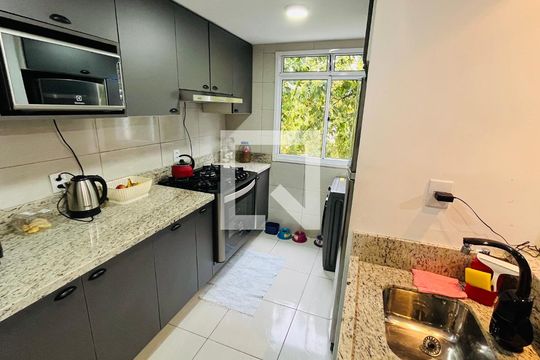 Cozinha  de apartamento para alugar com 2 quartos, 87m² em Passo do Feijó, Alvorada