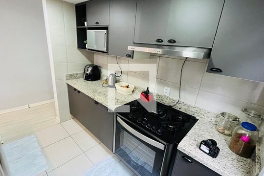 Cozinha de apartamento para alugar com 2 quartos, 87m² em Passo do Feijó, Alvorada