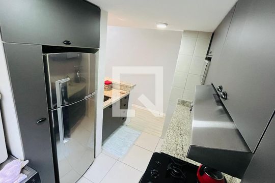 Cozinha de apartamento para alugar com 2 quartos, 87m² em Passo do Feijó, Alvorada