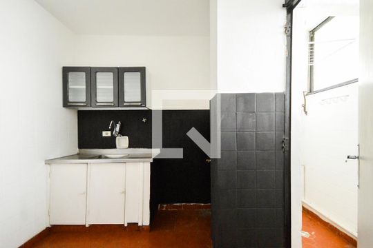 Cozinha de apartamento para alugar com 2 quartos, 60m² em Consolação, São Paulo